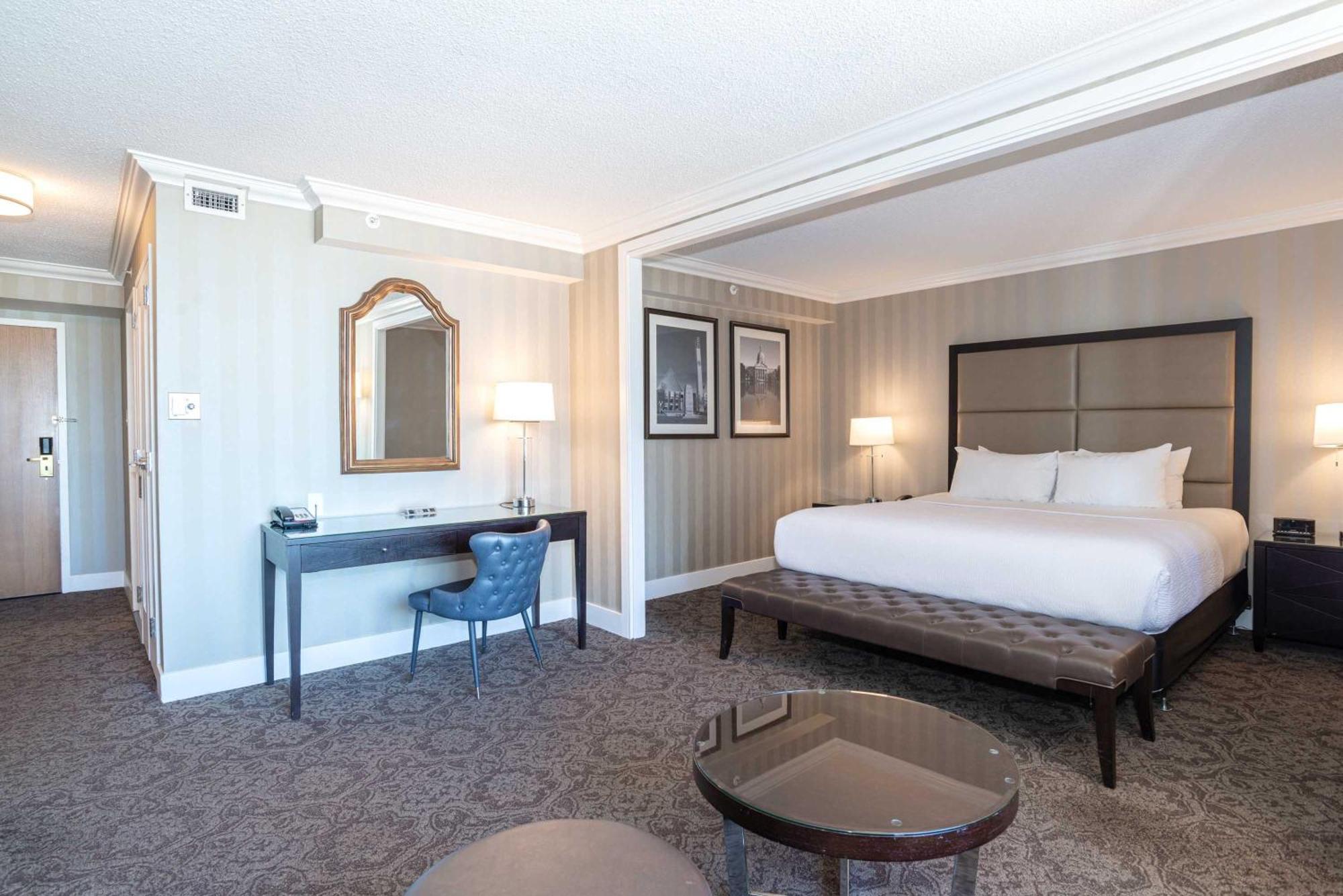 Sandman Signature Edmonton Downtown Hotel Eksteriør billede